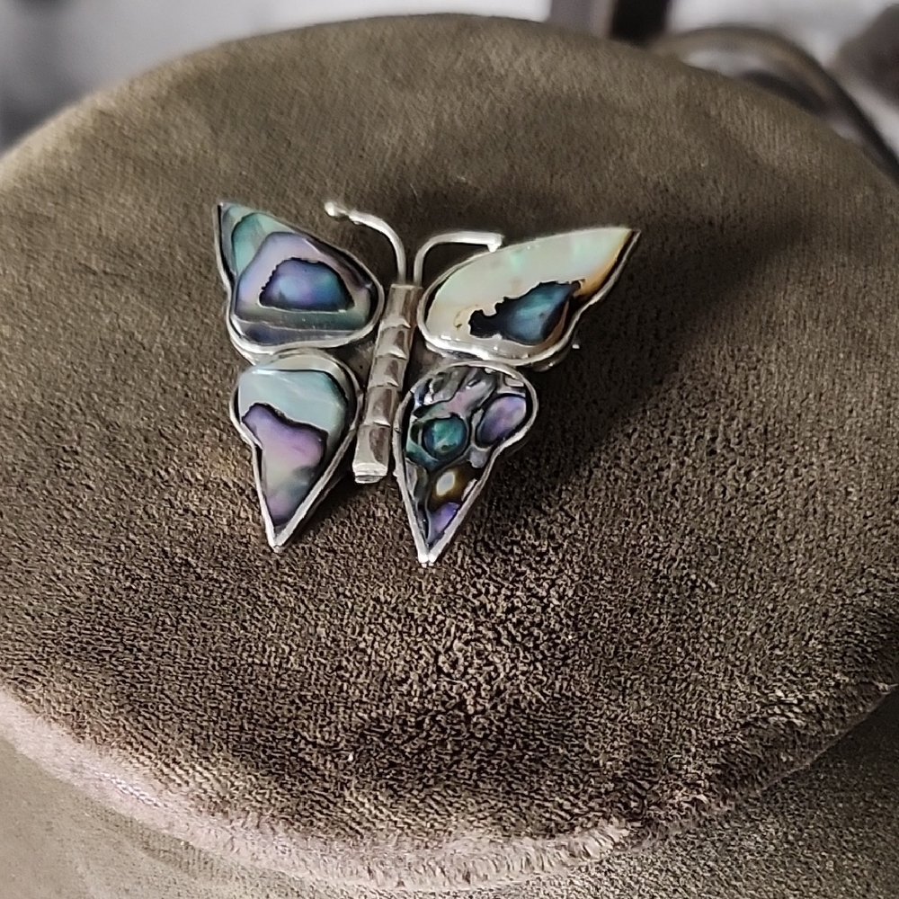 Gorgous Vintage Sterling Silver  Butterfly Abalone Shell Alpaca Mexico Brooch
